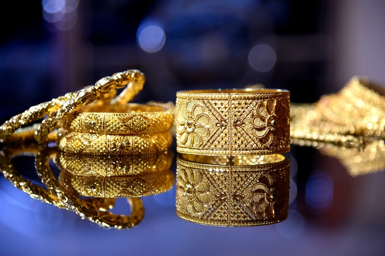 Gold Jewellery in Varanasi